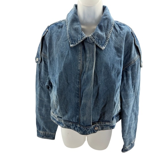 Zara Jackets & Blazers - Zara Women Medium Wash Cropped Oversized Bomber Denim Jacket Large NEW